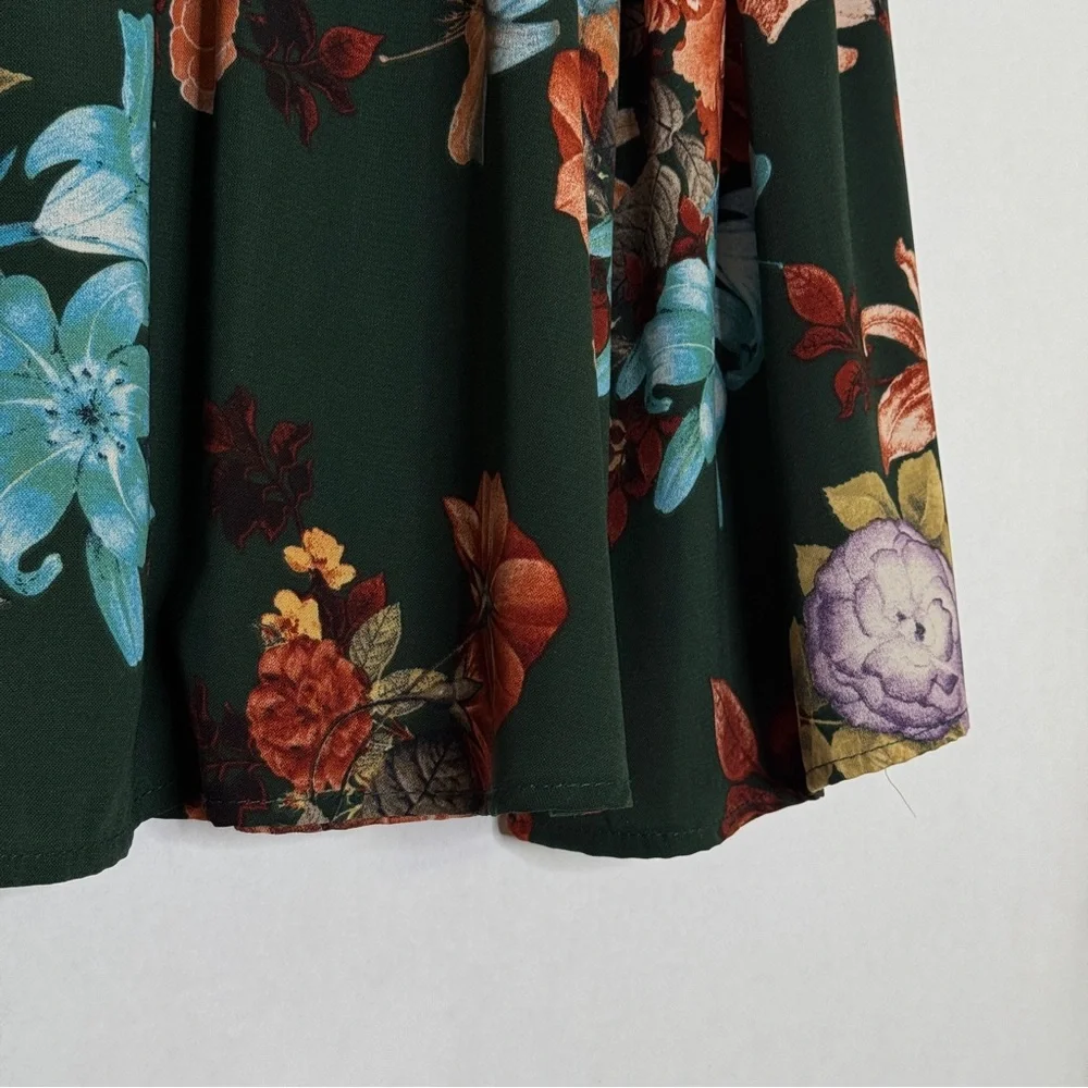 Altar’d State Green Floral Blouse Flare Bell Sleeve Choker Collar Top SZ Medium